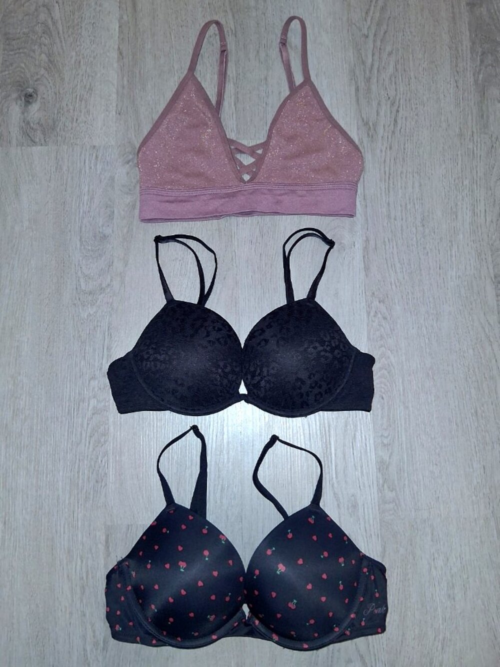 Lot of Victoria's Secret PINK Bras Size 34A Size XS Super Push Up Bra Bralette